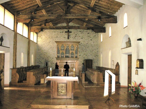 Eglise du Pesquié à Serres sur Arget.jpg
